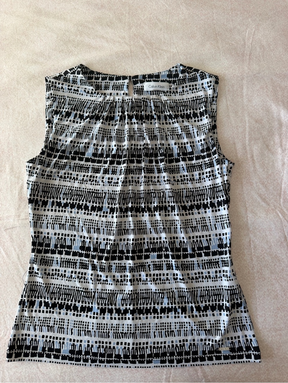 Calvin Klein Black & White Patterned Sleeveless Camisole